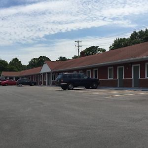 Budget Inn Mount Airy